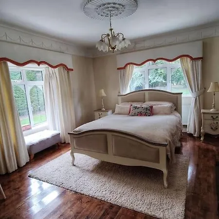 Entire At Ballysax House Holiday home *