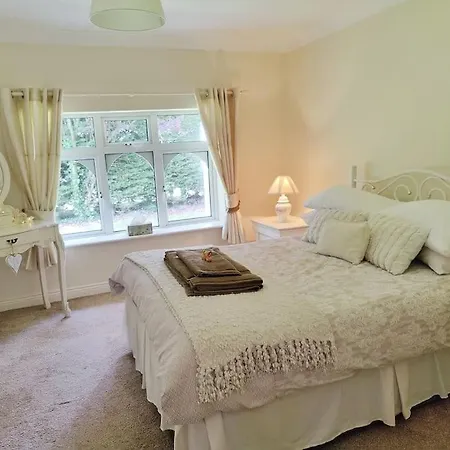 Holiday home Entire At Ballysax House Newpark